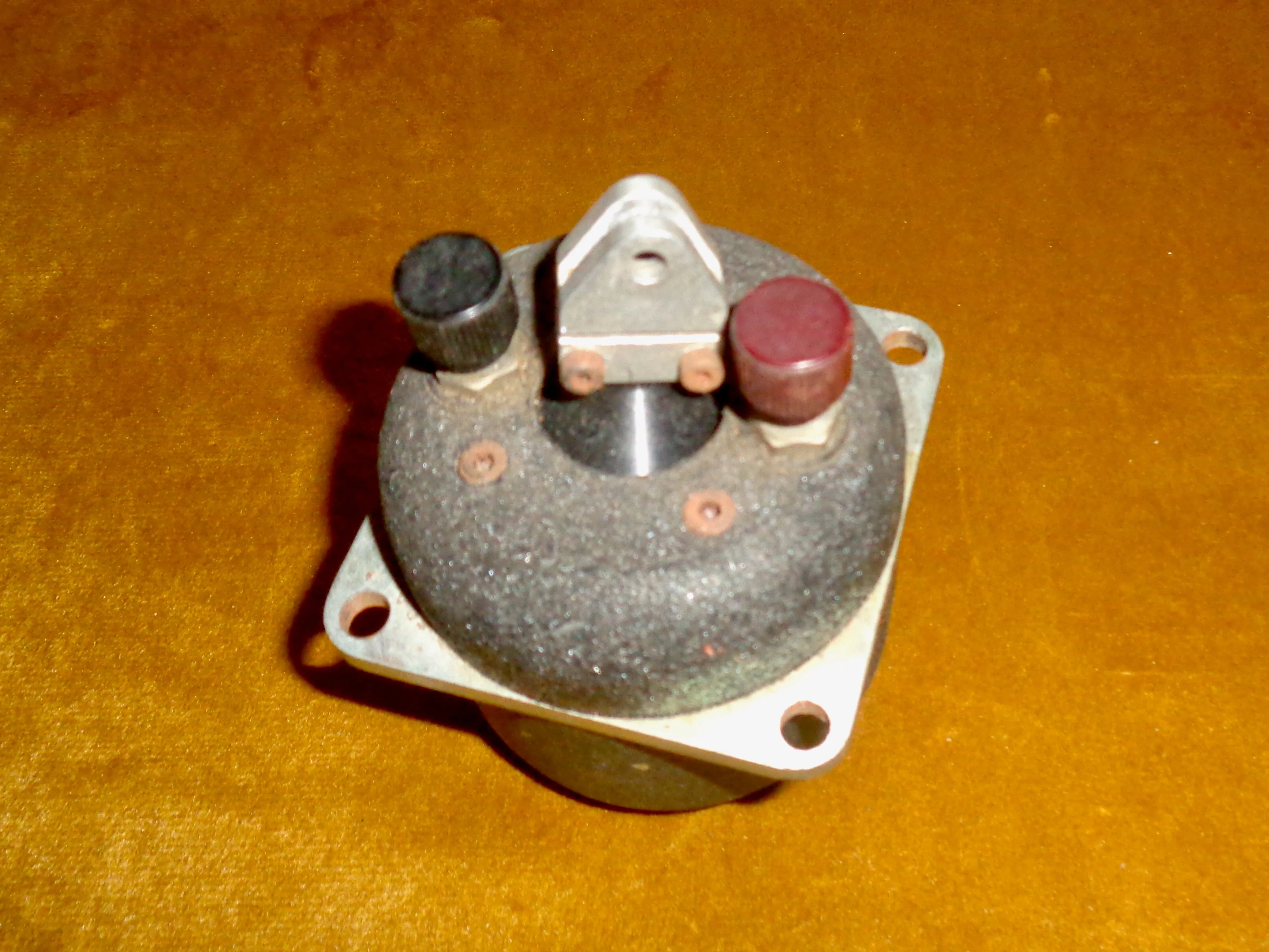 1950s V47 Goodmans Industries Limited 3 Ohm Vibration Generator