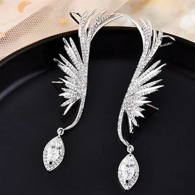 Korean Retro Asymmetric Butterfly Imitation Pearl Earrings Fashion Round Flower Brincos Long Statement Wings Earrings Jewelry